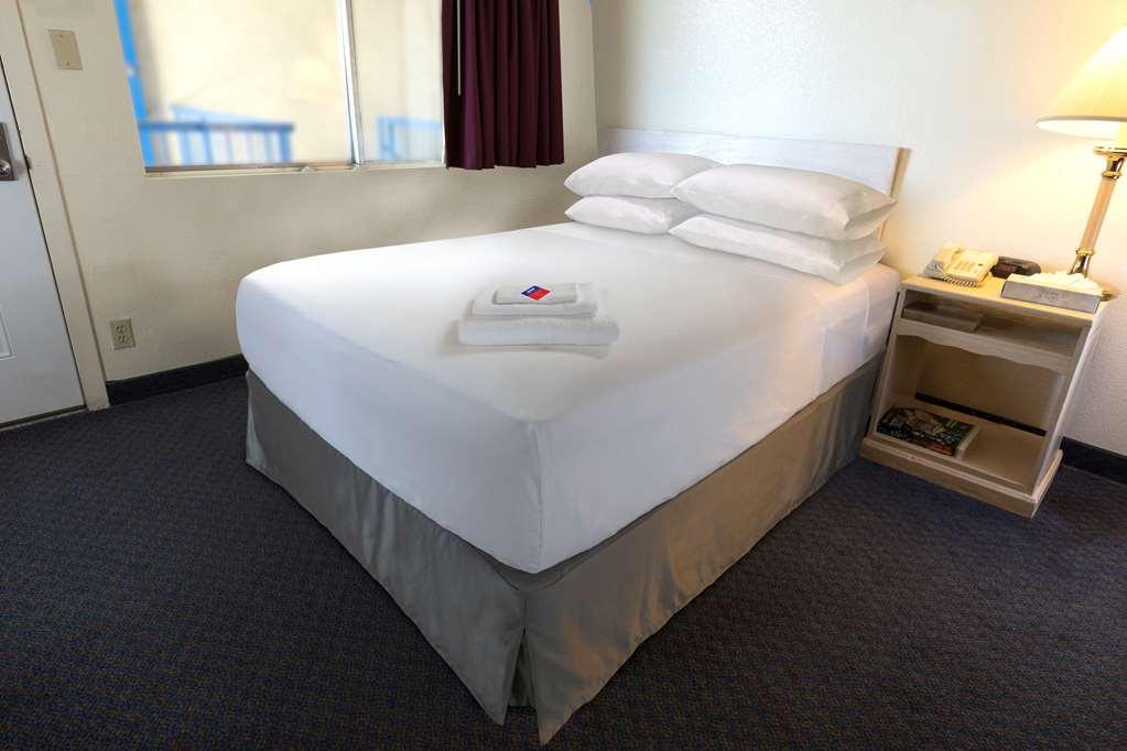Americas Best Value Inn Story City Rom bilde